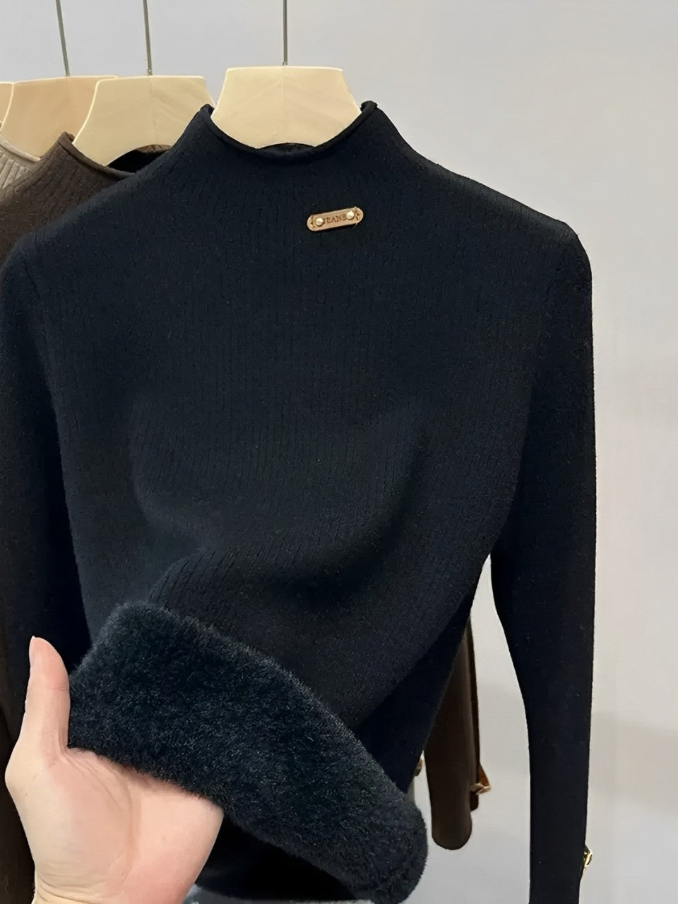 Feliciana | Sueter Algodon Peluciado Cuello Alto Comodo