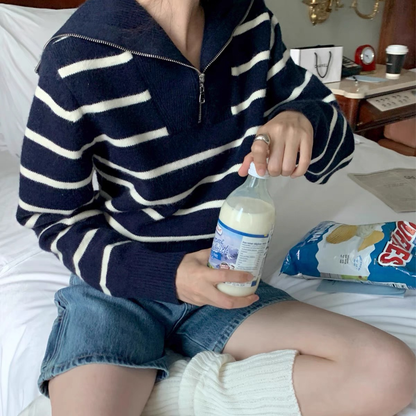 Martina | Suéter de Rayas con Cremallera y Cuello Alto