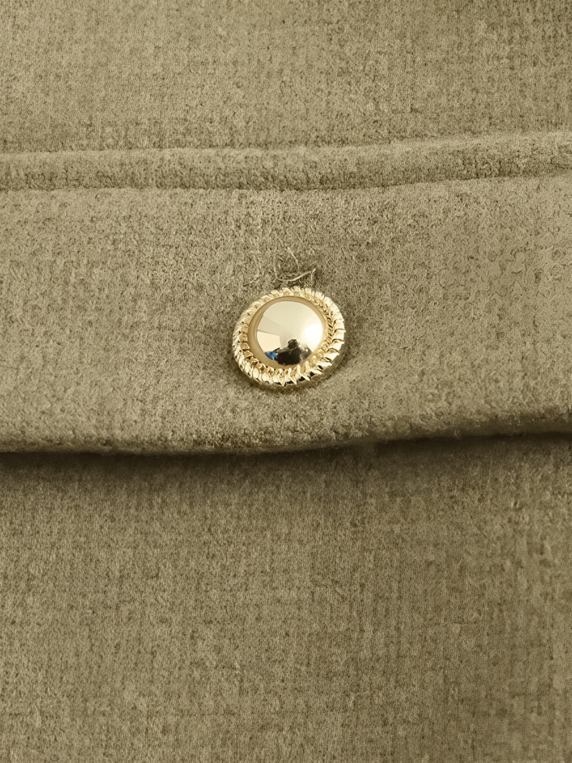 Desideria | Abrigo con Bolsos Decorativos y Botones