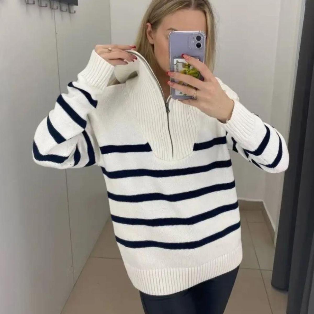 Martina | Suéter de Rayas con Cremallera y Cuello Alto