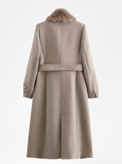 Quirina | Abrigo de lana con cuello de piel y cierre de botones