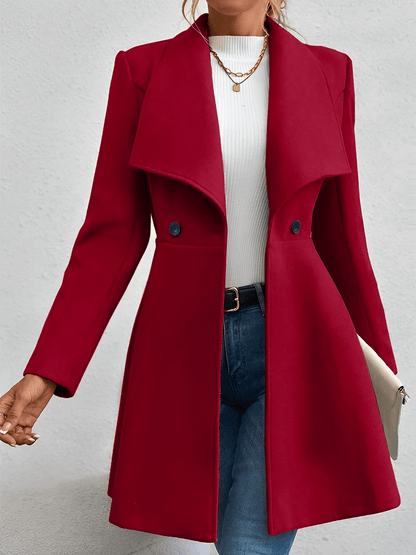 Hermelinda | Abrigo de Lana Boucle con Corte Cinturado y Botones