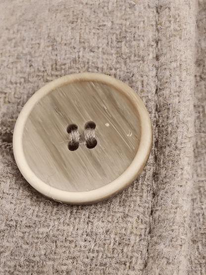 Quirina | Abrigo de lana con cuello de piel y cierre de botones