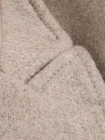 Quirina | Abrigo de lana con cuello de piel y cierre de botones