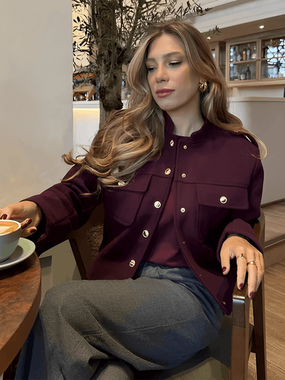 Amparo | Chaqueta Bomber Aveludada Botones Dorados Bolsos