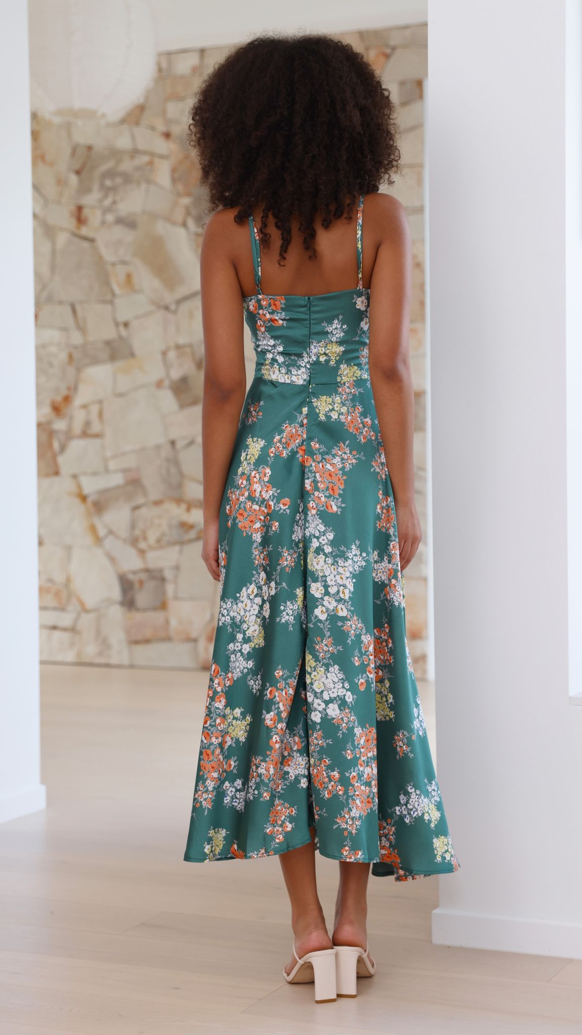 Vestido midi con estampado floral - Buenos Aires