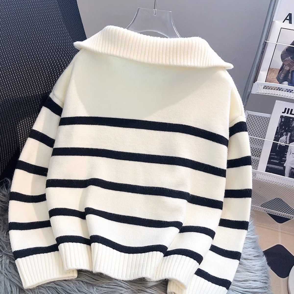 Martina | Suéter de Rayas con Cremallera y Cuello Alto