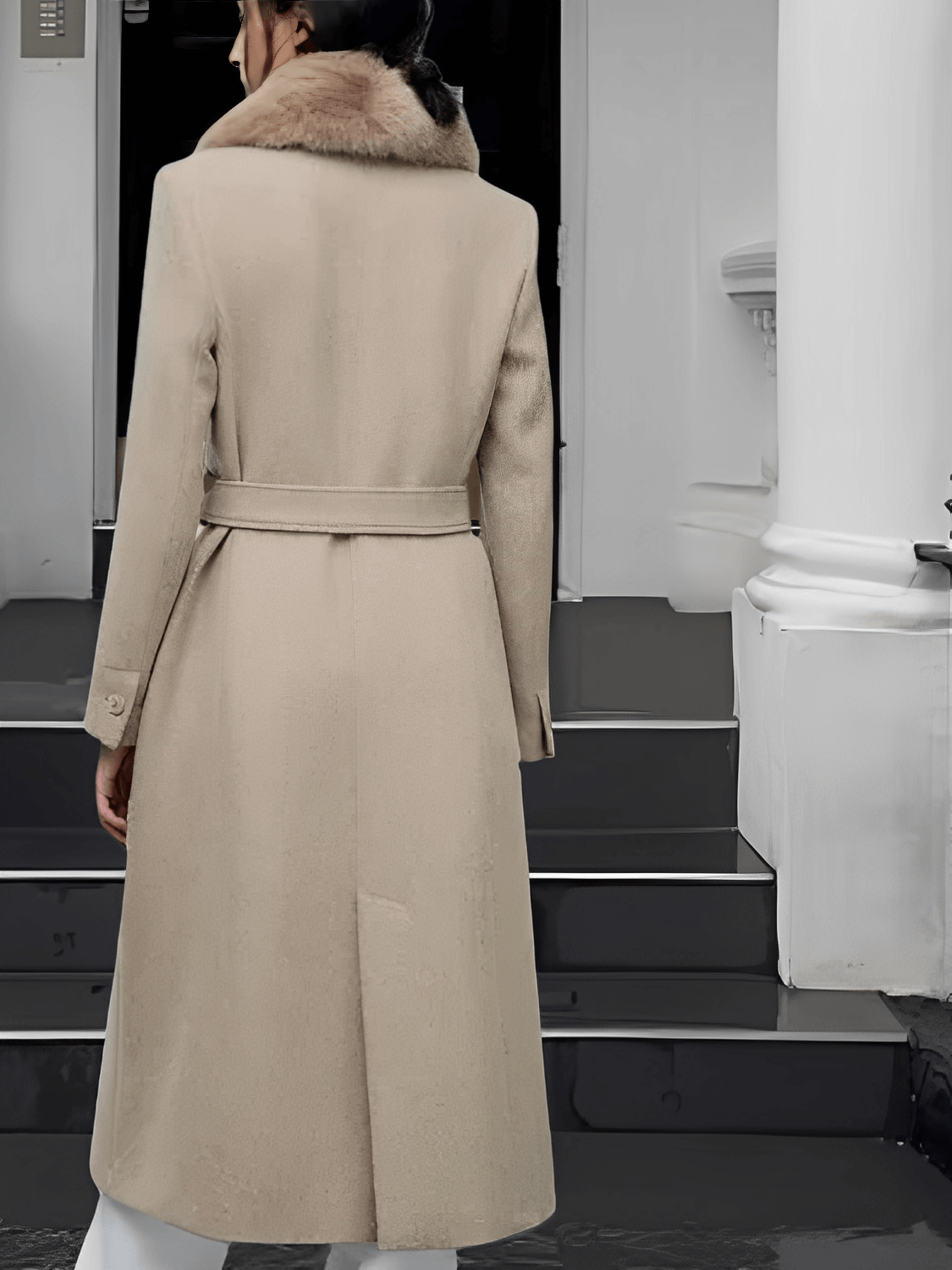 Quirina | Abrigo de lana con cuello de piel y cierre de botones